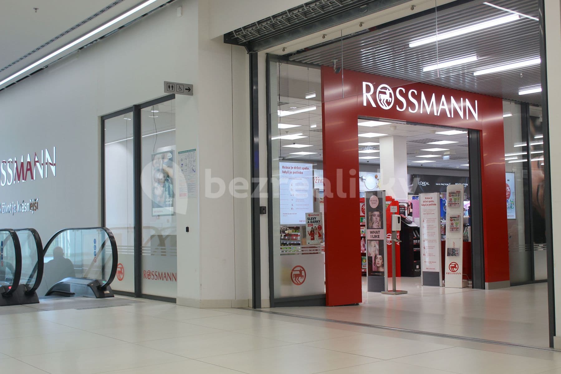 Prenájom bytu 2-izbový 42 m², Mukařovského, Praha, Praha Prenájom bytu 2-izbový 42 m², Mukařovského, Praha, Praha