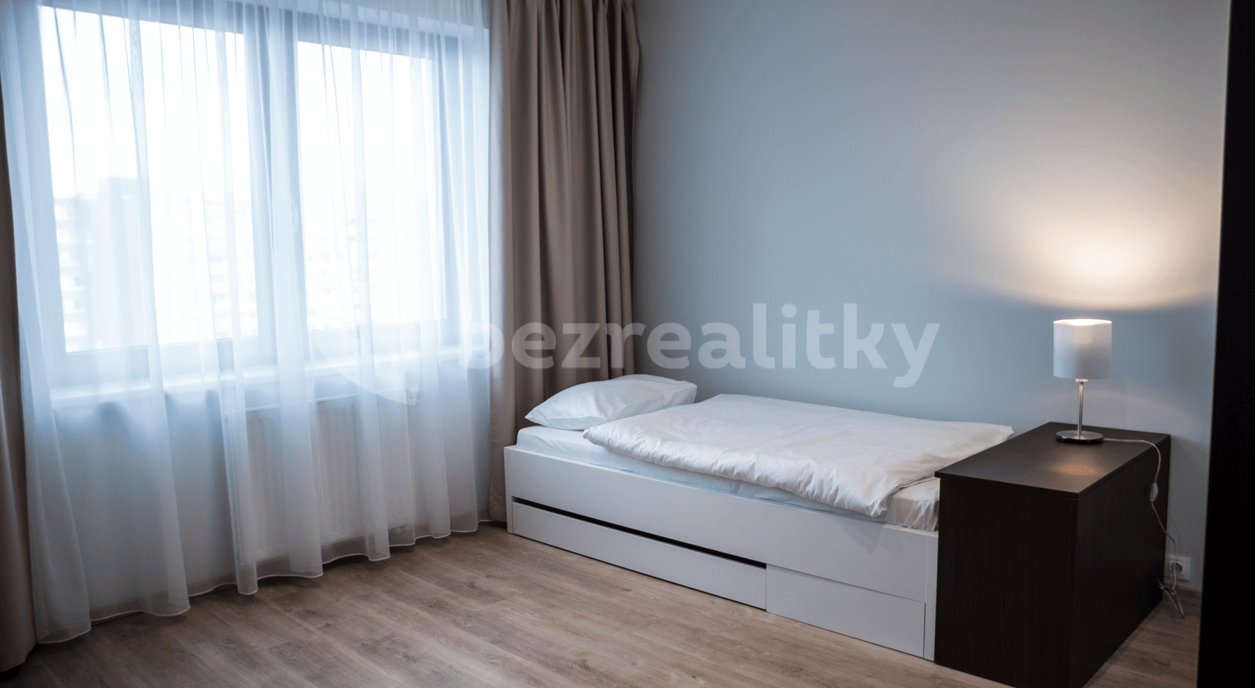 Prenájom bytu 2-izbový 42 m², Mukařovského, Praha, Praha Prenájom bytu 2-izbový 42 m², Mukařovského, Praha, Praha