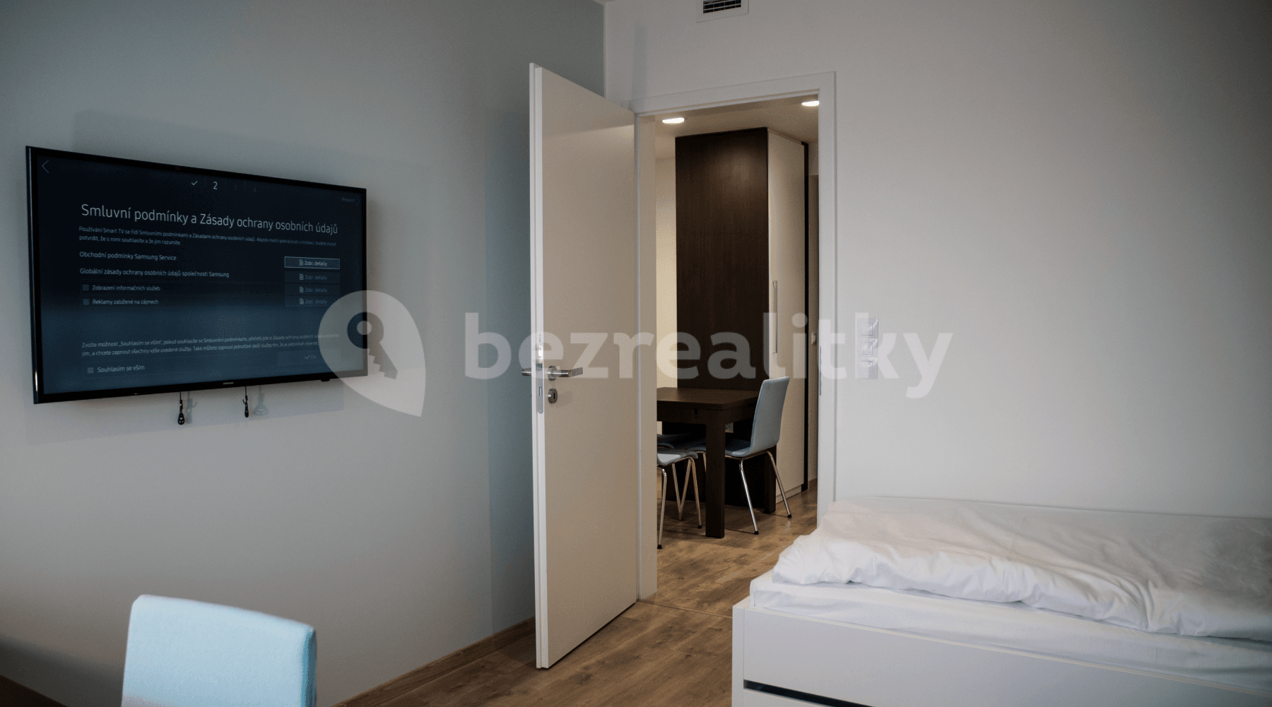 Prenájom bytu 2-izbový 42 m², Mukařovského, Praha, Praha Prenájom bytu 2-izbový 42 m², Mukařovského, Praha, Praha