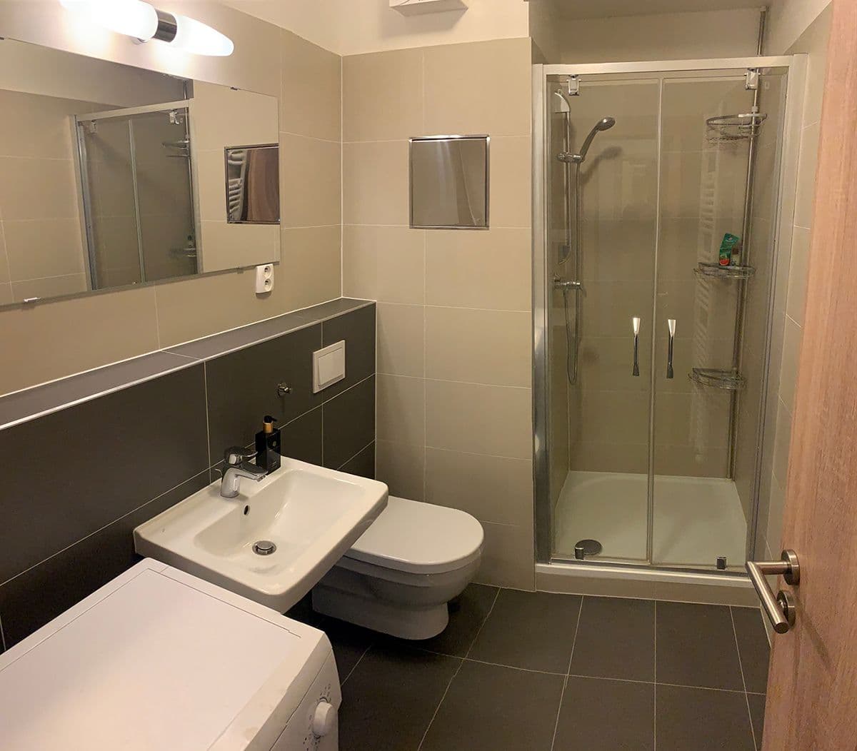 Prenájom bytu 1-izbový 36 m², Škrábkových, Praha, Praha Prenájom bytu 1-izbový 36 m², Škrábkových, Praha, Praha