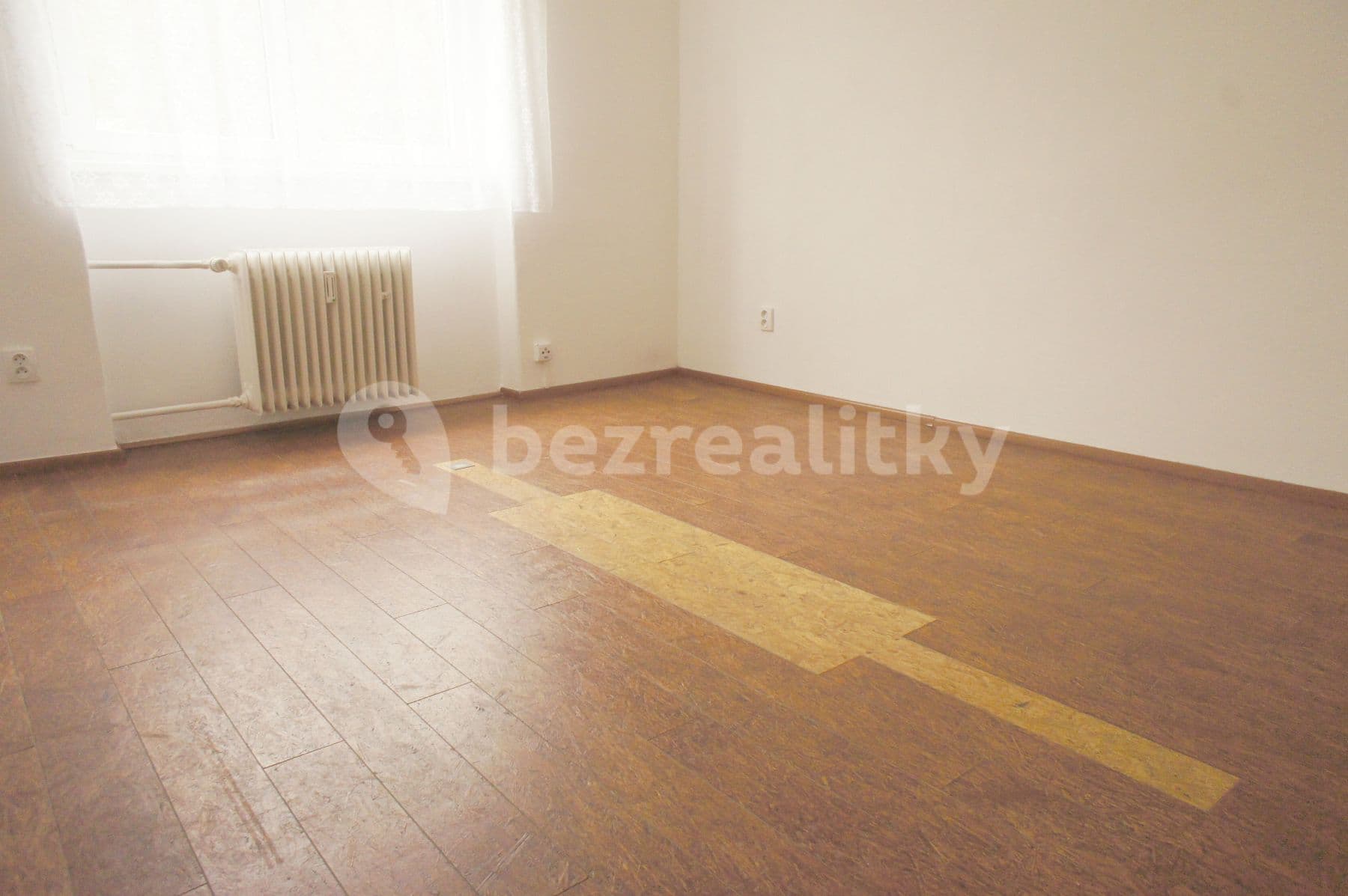 Prenájom bytu 1-izbový 30 m², Raisova, Plzeň, Plzeňský kraj Prenájom bytu 1-izbový 30 m², Raisova, Plzeň, Plzeňský kraj
