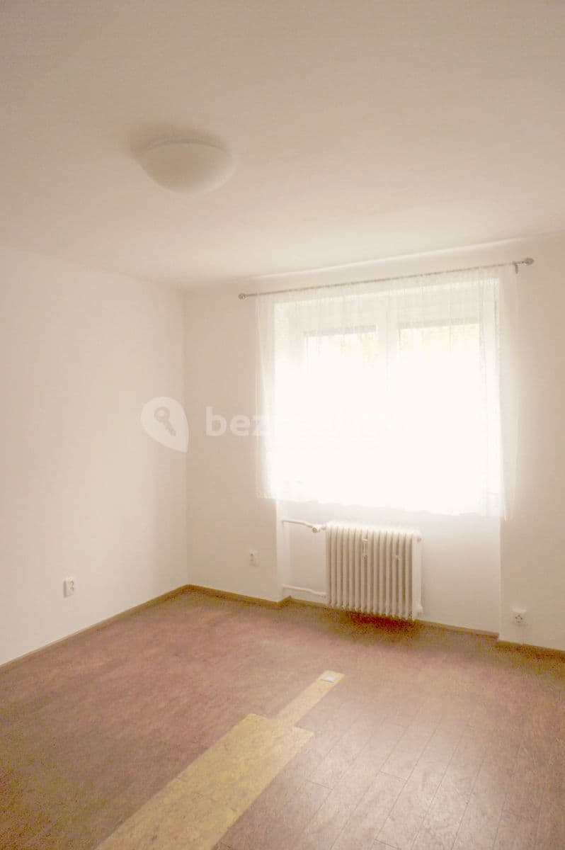 Prenájom bytu 1-izbový 30 m², Raisova, Plzeň, Plzeňský kraj Prenájom bytu 1-izbový 30 m², Raisova, Plzeň, Plzeňský kraj