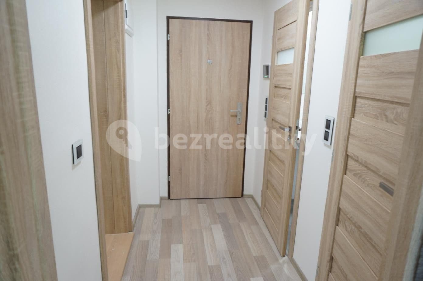 Prenájom bytu 2-izbový 61 m², Na Líše, Praha, Praha