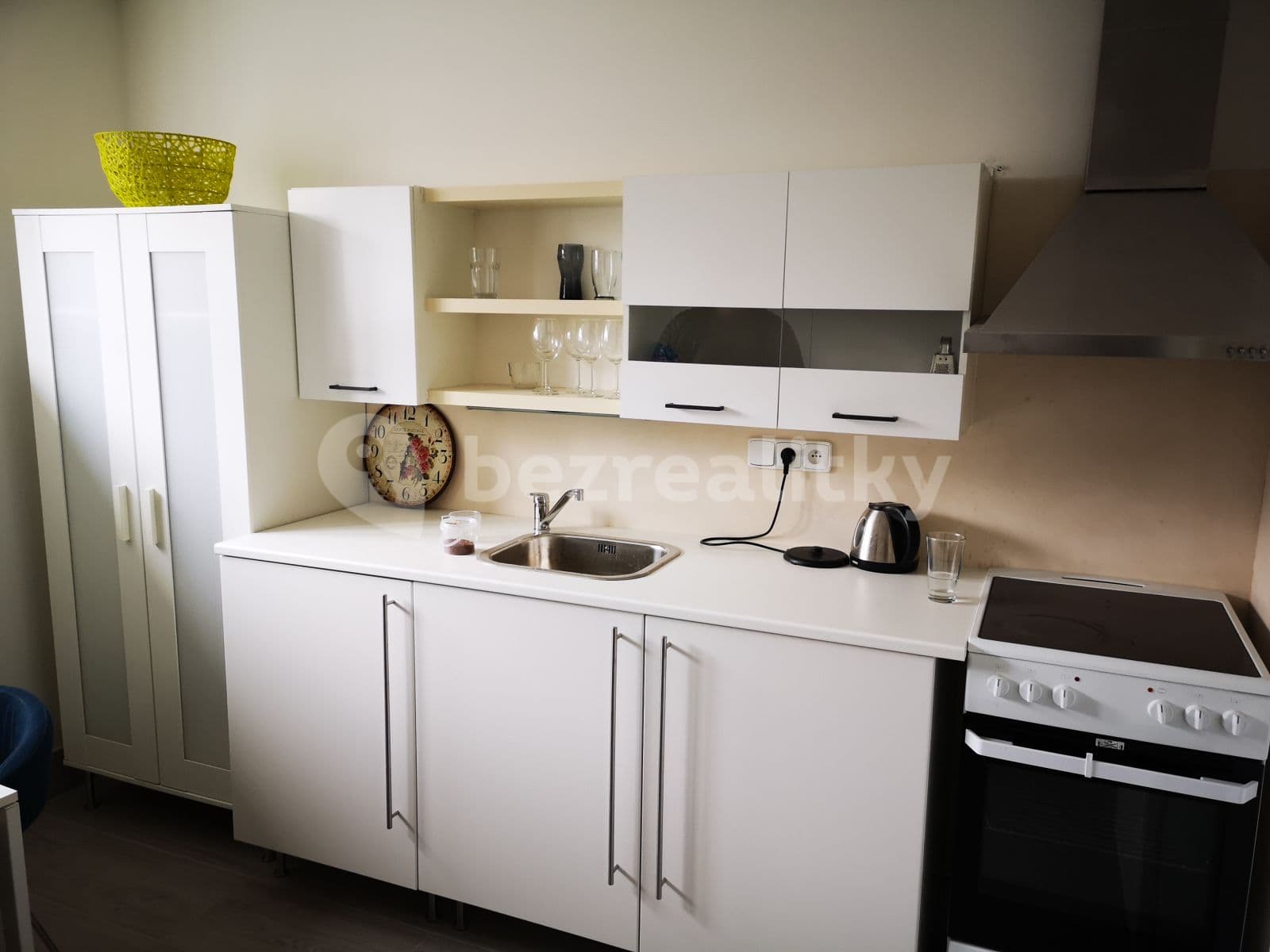 Prenájom bytu 1-izbový 20 m², Pod Kynclovkou, Praha, Praha Prenájom bytu 1-izbový 20 m², Pod Kynclovkou, Praha, Praha
