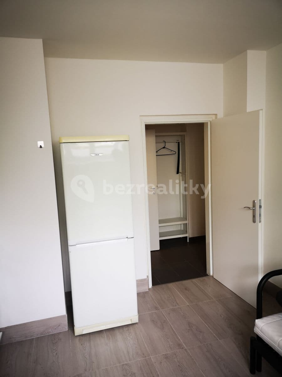 Prenájom bytu 1-izbový 20 m², Pod Kynclovkou, Praha, Praha Prenájom bytu 1-izbový 20 m², Pod Kynclovkou, Praha, Praha