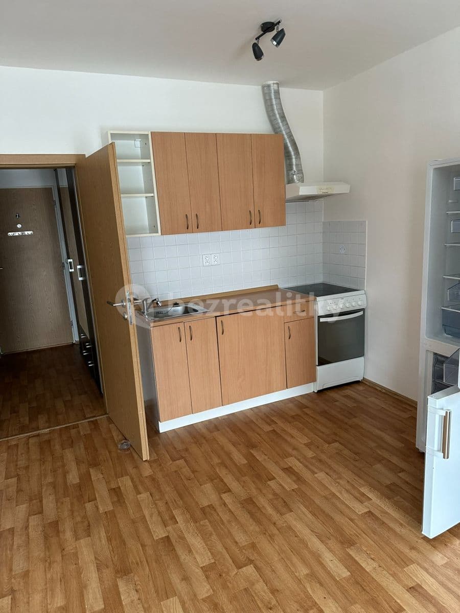 Prenájom bytu 1-izbový 27 m², Obecní, Chyňava, Středočeský kraj Prenájom bytu 1-izbový 27 m², Obecní, Chyňava, Středočeský kraj