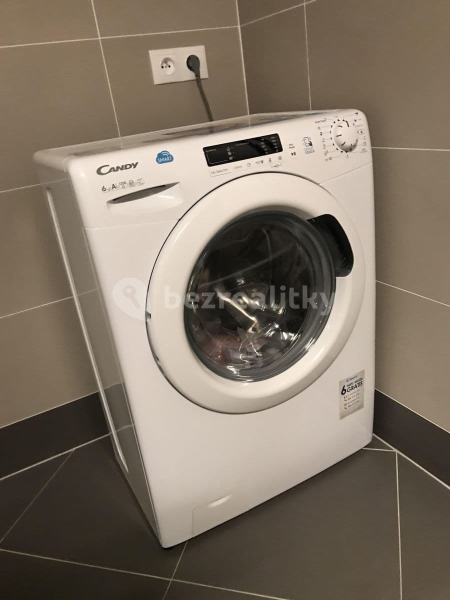 Prenájom bytu 1-izbový 34 m², Šífařská, Praha, Praha Prenájom bytu 1-izbový 34 m², Šífařská, Praha, Praha