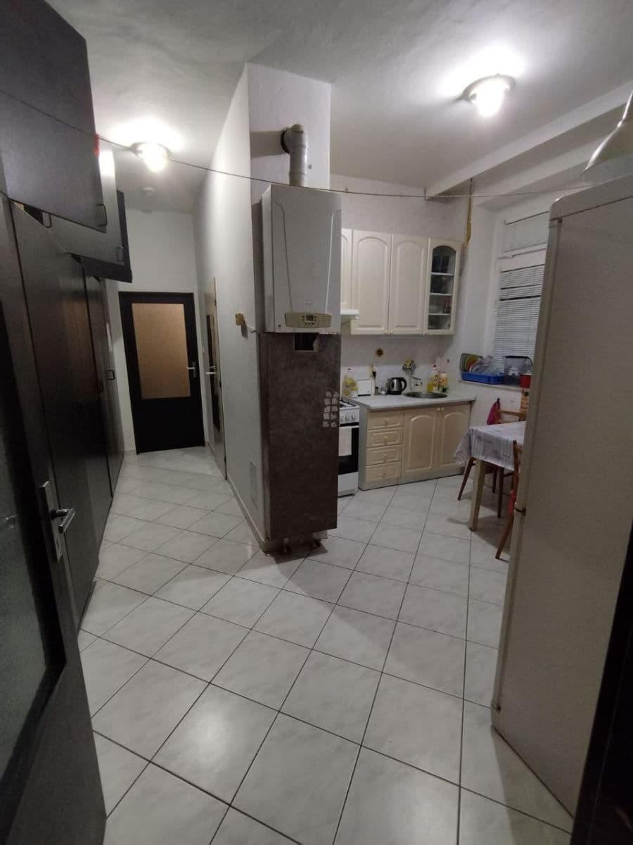 Prenájom bytu 2-izbový 53 m², nám. Komenského, Tišnov, Jihomoravský kraj Prenájom bytu 2-izbový 53 m², nám. Komenského, Tišnov, Jihomoravský kraj