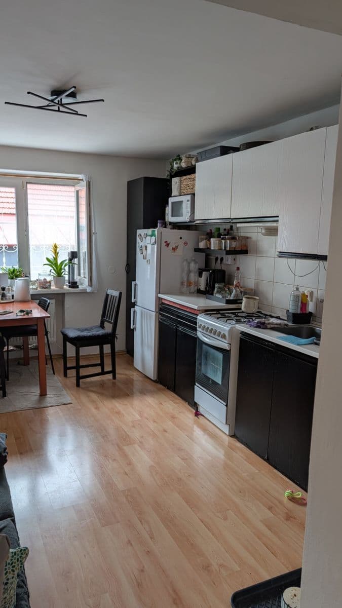 Prenájom bytu 3-izbový 65 m², Pomezní, Brno, Jihomoravský kraj Prenájom bytu 3-izbový 65 m², Pomezní, Brno, Jihomoravský kraj