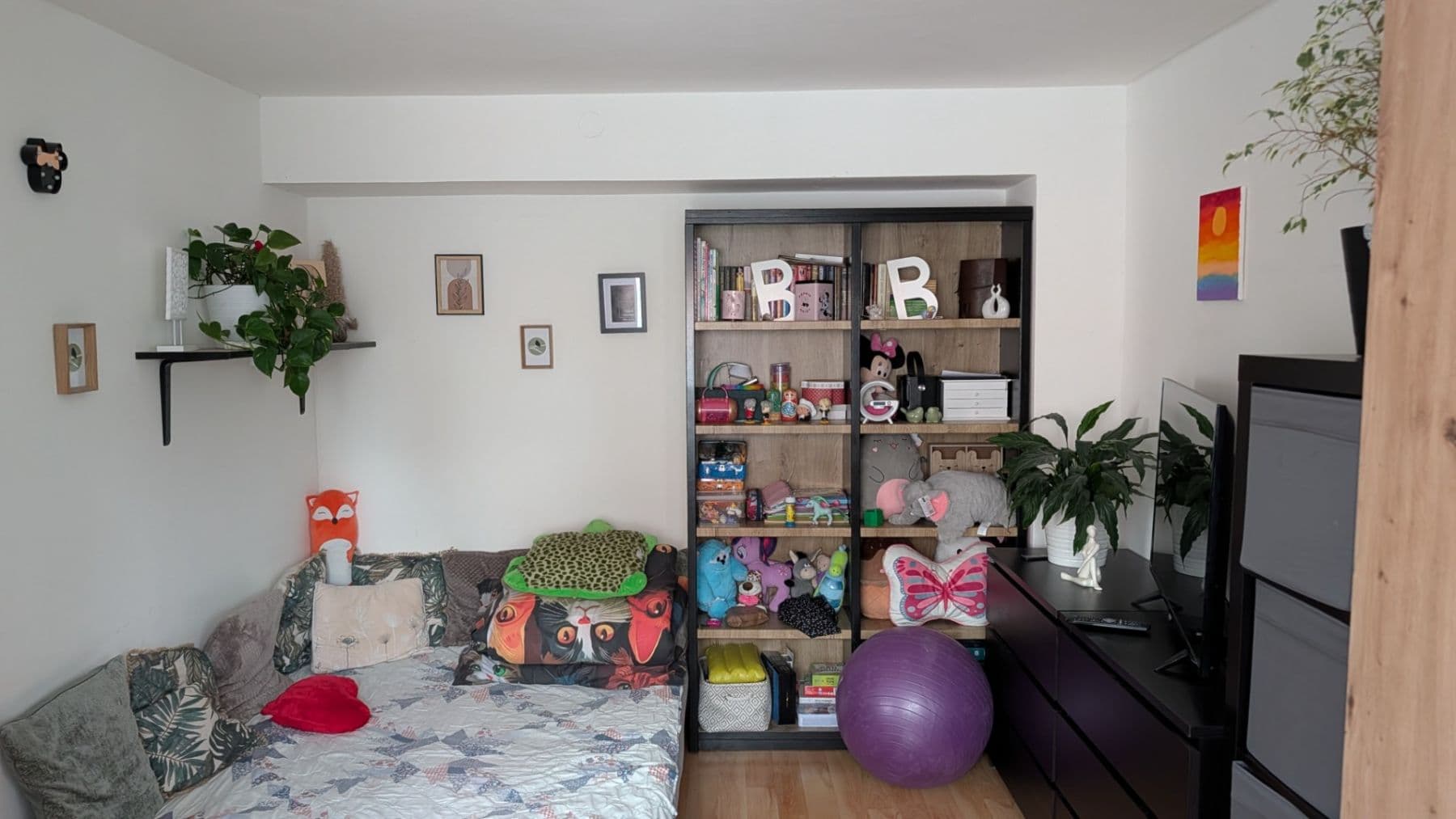 Prenájom bytu 3-izbový 65 m², Pomezní, Brno, Jihomoravský kraj Prenájom bytu 3-izbový 65 m², Pomezní, Brno, Jihomoravský kraj