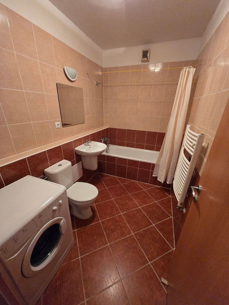 Prenájom bytu 1-izbový 38 m², Kabešova, Praha, Praha Prenájom bytu 1-izbový 38 m², Kabešova, Praha, Praha