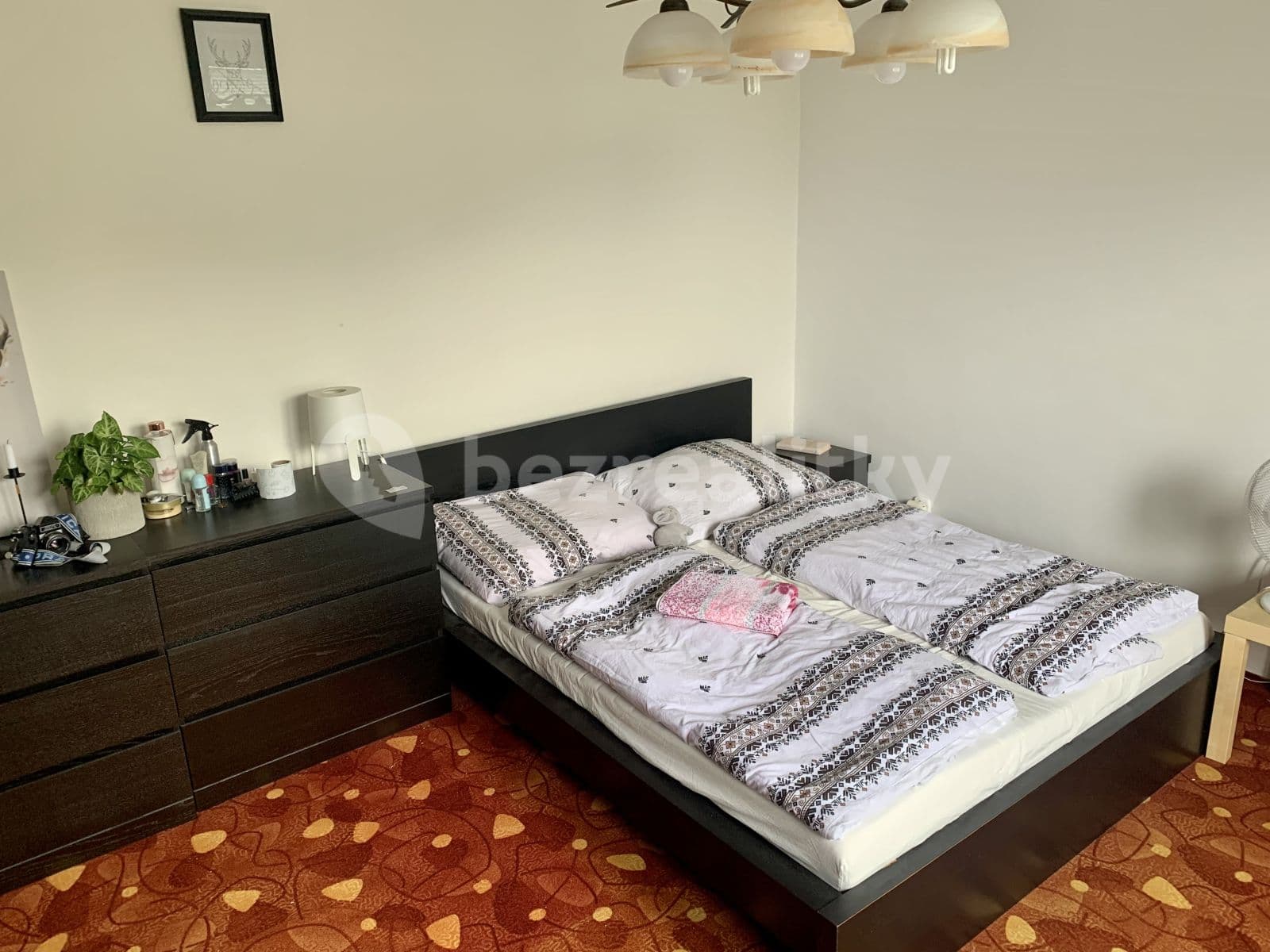 Prenájom bytu 1-izbový 50 m², Sklenárova, Ružinov, Bratislavský kraj Prenájom bytu 1-izbový 50 m², Sklenárova, Ružinov, Bratislavský kraj