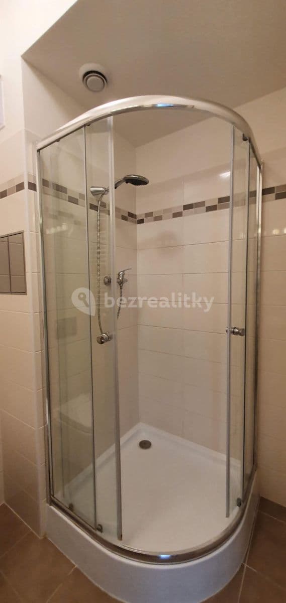 Prenájom bytu 1-izbový 23 m², Freyova, Praha, Praha Prenájom bytu 1-izbový 23 m², Freyova, Praha, Praha