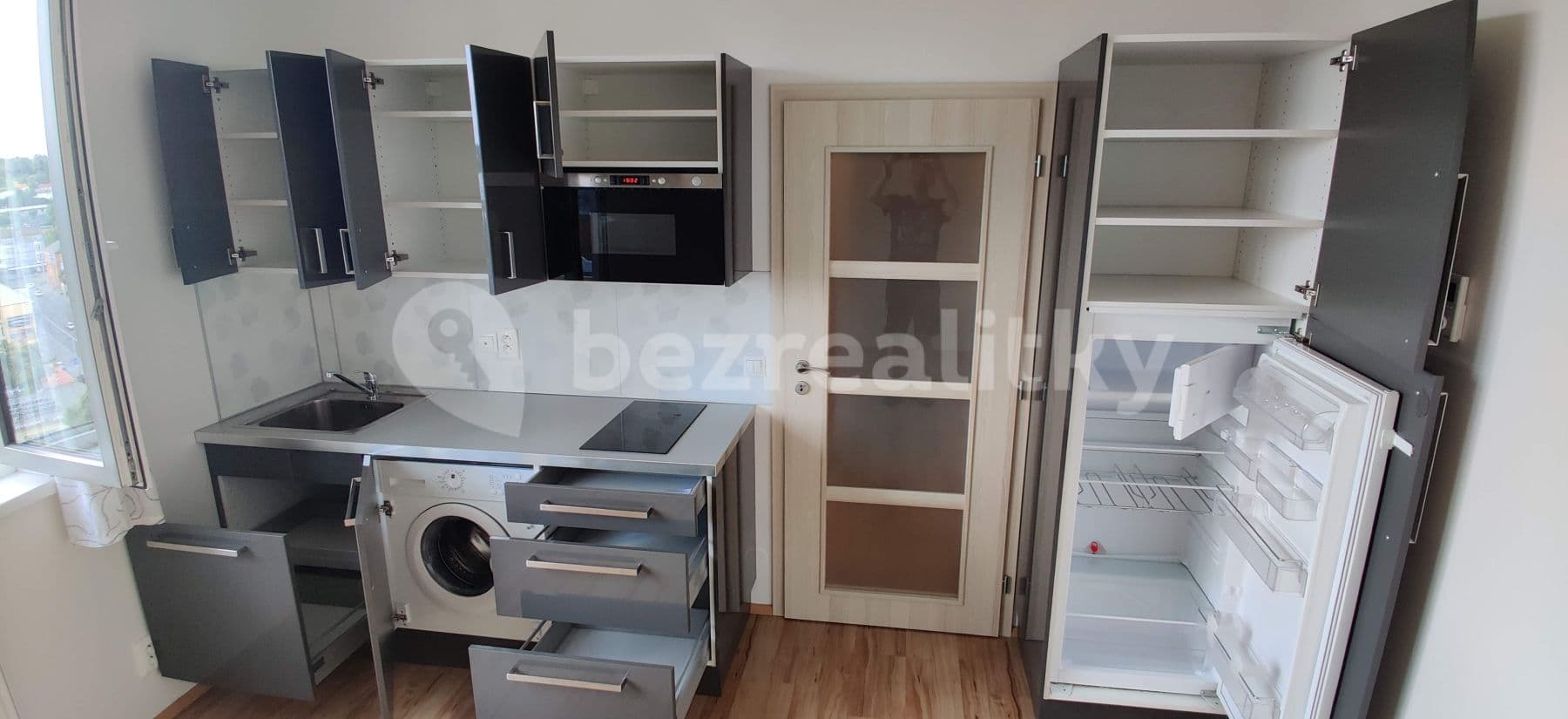 Prenájom bytu 1-izbový 23 m², Freyova, Praha, Praha Prenájom bytu 1-izbový 23 m², Freyova, Praha, Praha