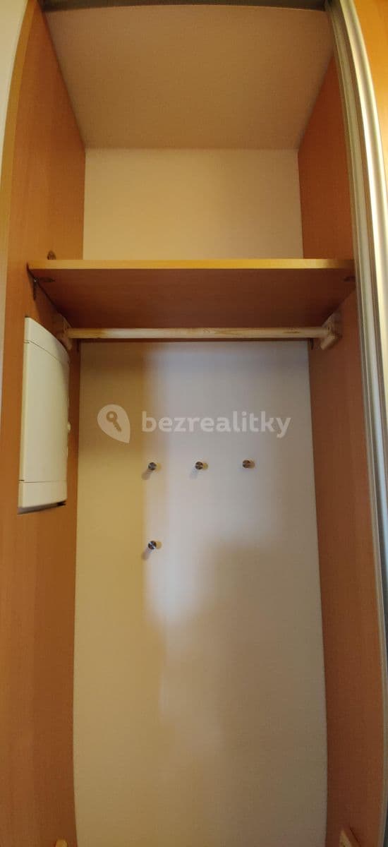 Prenájom bytu 1-izbový 23 m², Freyova, Praha, Praha Prenájom bytu 1-izbový 23 m², Freyova, Praha, Praha