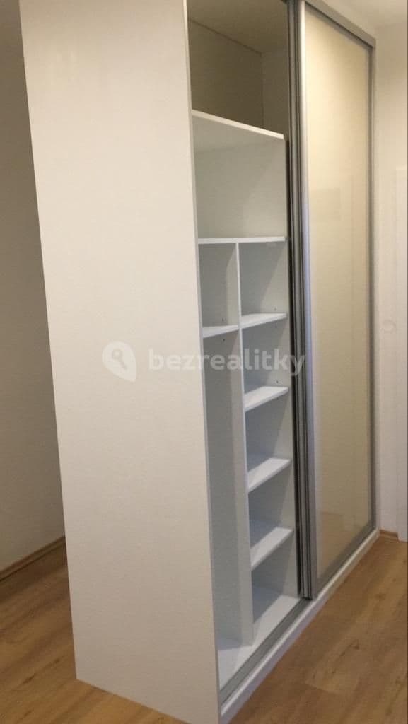 Prenájom bytu 2-izbový 72 m², Patočkova, Praha, Praha Prenájom bytu 2-izbový 72 m², Patočkova, Praha, Praha