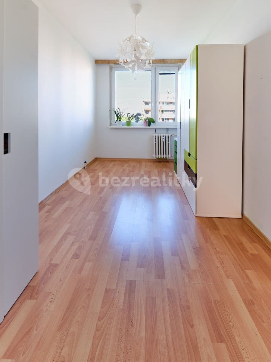 Prenájom bytu 3-izbový 68 m², Zlešická, Praha, Praha Prenájom bytu 3-izbový 68 m², Zlešická, Praha, Praha
