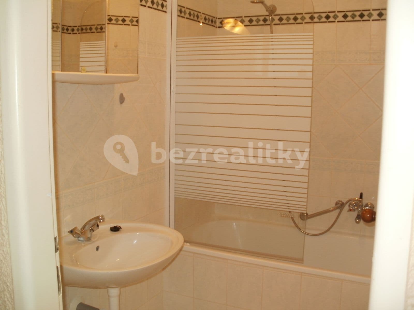 Prenájom bytu 1-izbový 41 m², Hany Kvapilové, Opava, Moravskoslezský kraj Prenájom bytu 1-izbový 41 m², Hany Kvapilové, Opava, Moravskoslezský kraj