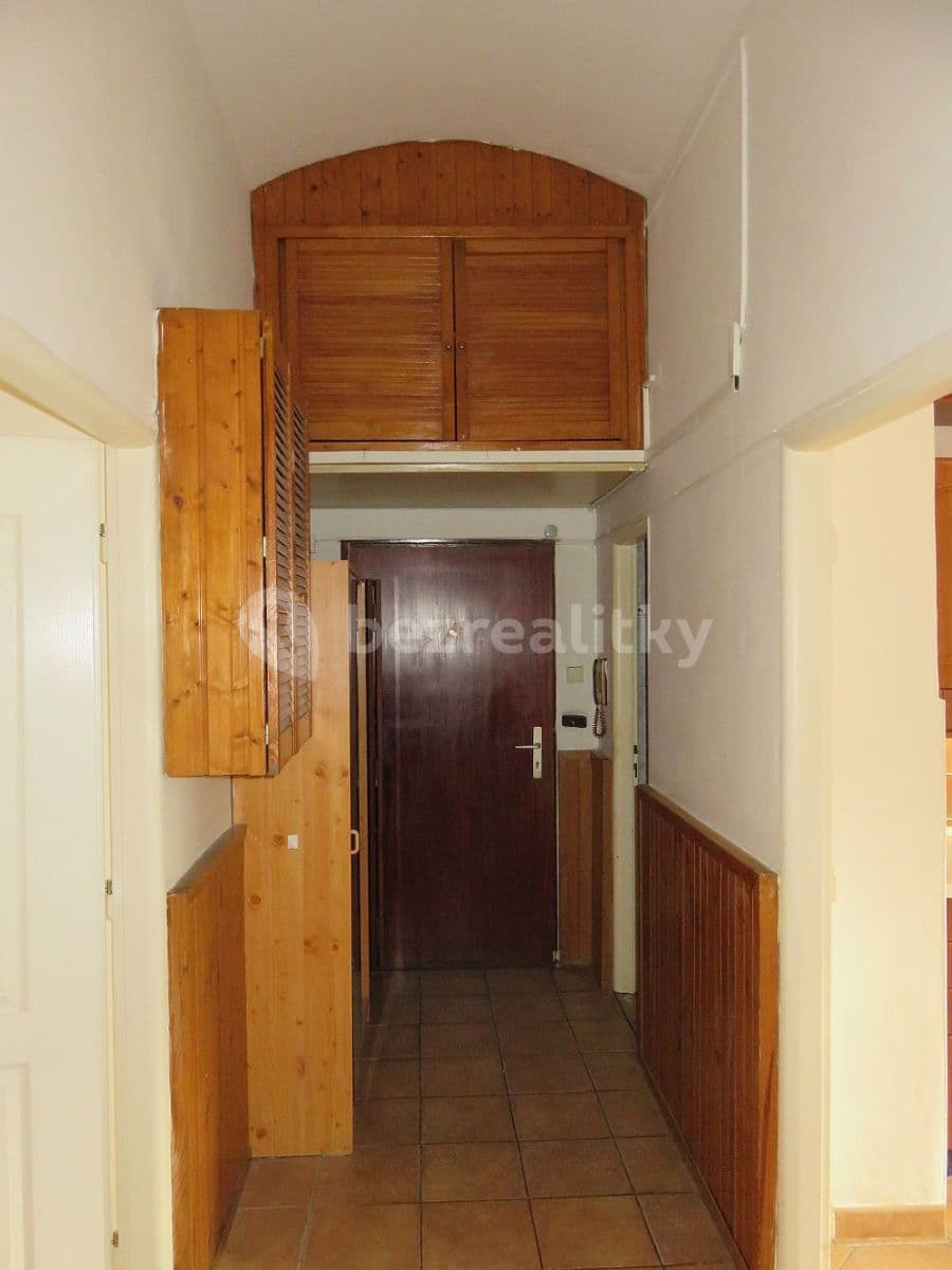 Prenájom bytu 3-izbový 85 m², Kamenická, Praha, Praha Prenájom bytu 3-izbový 85 m², Kamenická, Praha, Praha