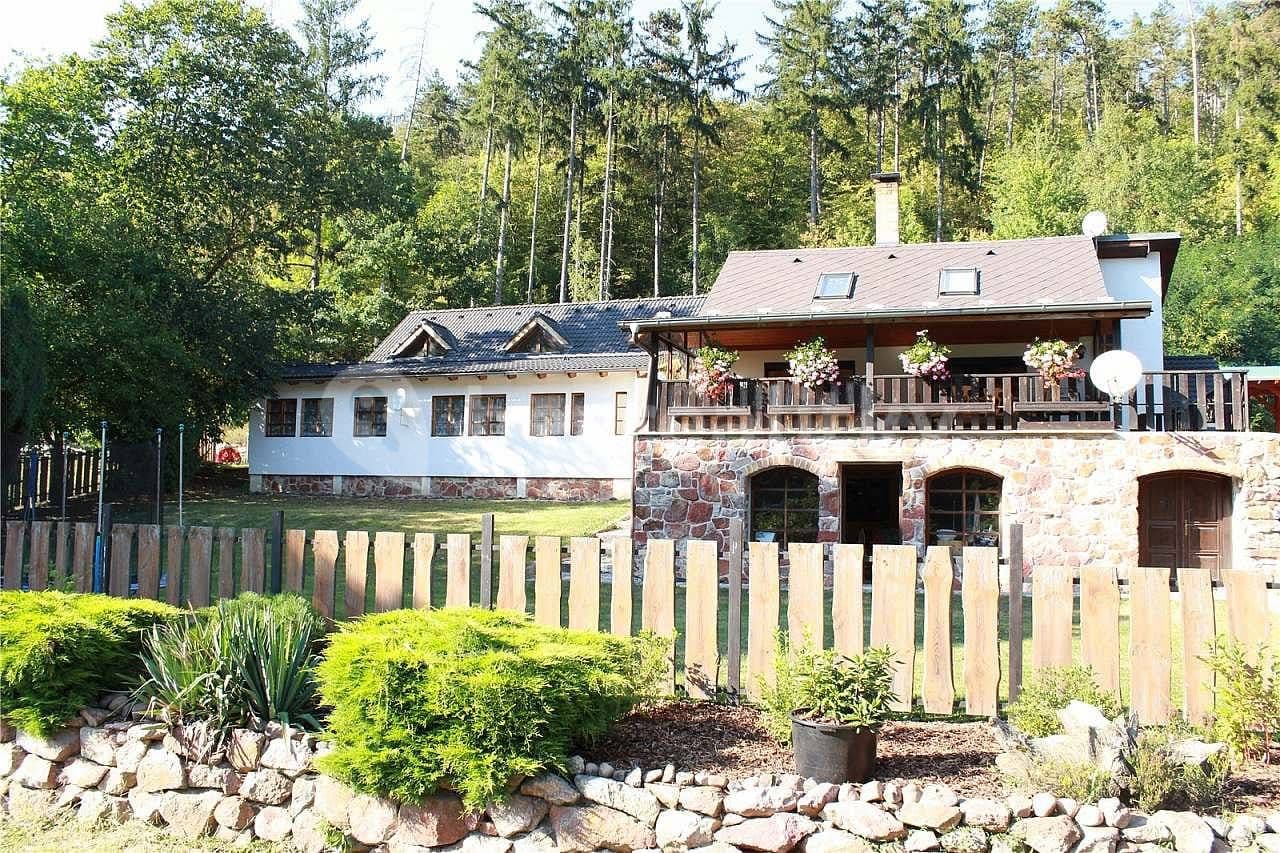 Prenájom rekreačného objektu, Račice, Středočeský kraj Prenájom rekreačného objektu, Račice, Středočeský kraj