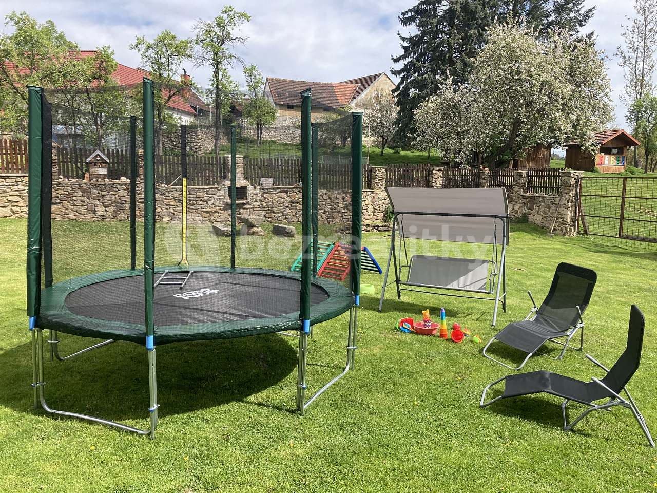 Prenájom rekreačného objektu, Újezdec, Jihočeský kraj Prenájom rekreačného objektu, Újezdec, Jihočeský kraj