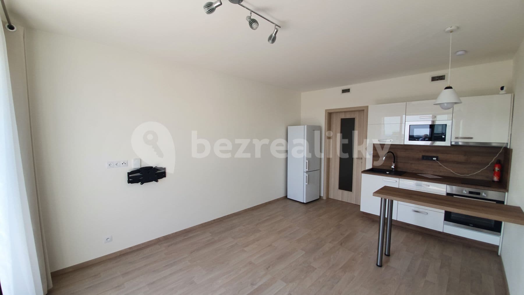 Prenájom bytu 1-izbový 33 m², Do Zahrádek I, Praha, Praha Prenájom bytu 1-izbový 33 m², Do Zahrádek I, Praha, Praha