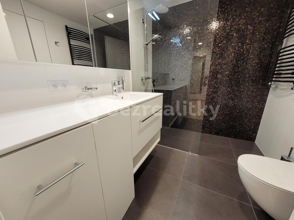 Prenájom bytu 2-izbový 50 m², Mukařovského, Praha, Praha Prenájom bytu 2-izbový 50 m², Mukařovského, Praha, Praha