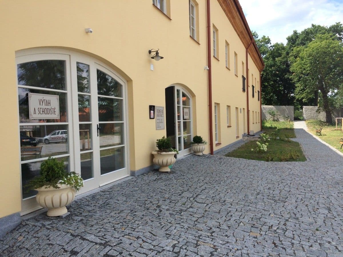 Prenájom bytu 1-izbový 30 m², U Pivovaru, Dobříš, Středočeský kraj Prenájom bytu 1-izbový 30 m², U Pivovaru, Dobříš, Středočeský kraj