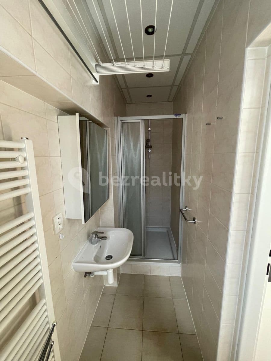 Prenájom bytu 2-izbový 70 m², Sokolovská, Praha, Praha Prenájom bytu 2-izbový 70 m², Sokolovská, Praha, Praha