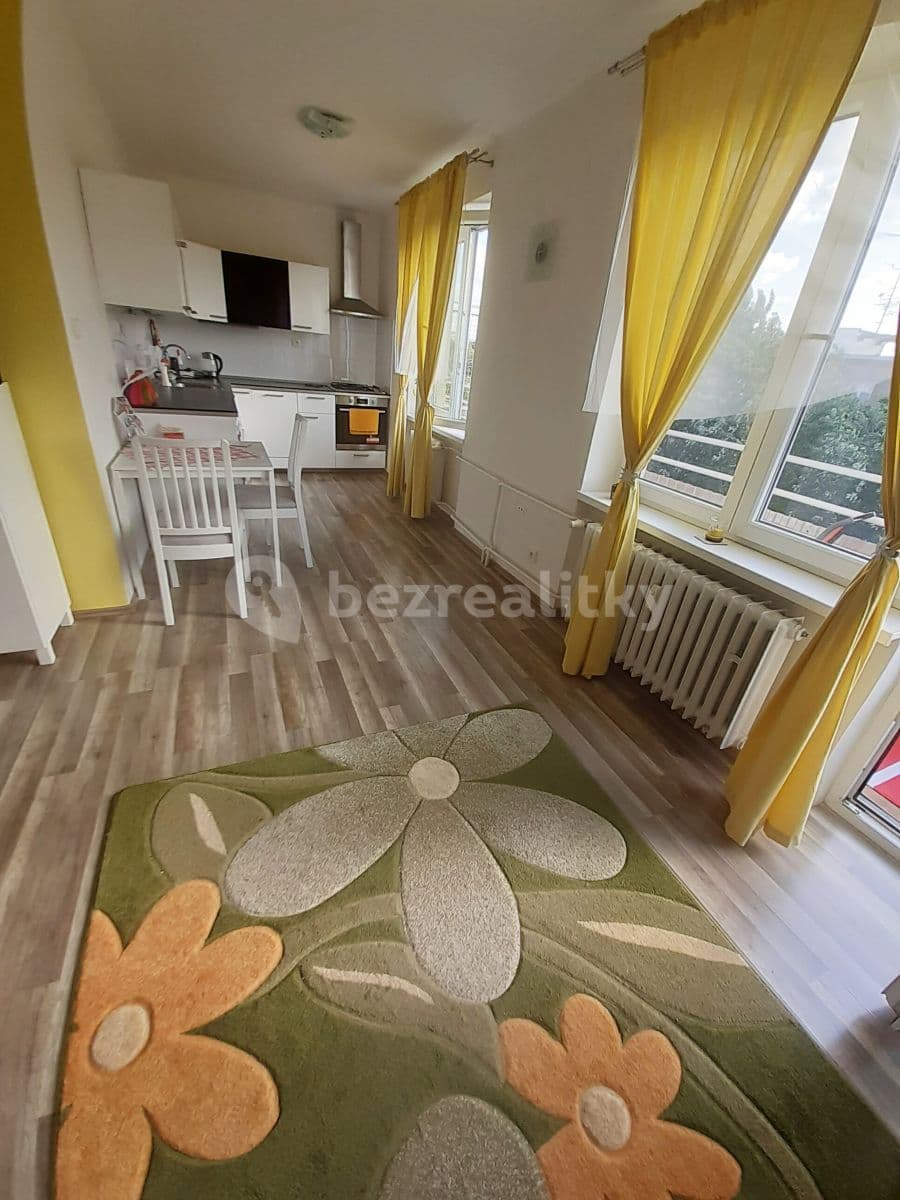 Prenájom bytu 1-izbový 37 m², Gruzínská, Praha, Praha Prenájom bytu 1-izbový 37 m², Gruzínská, Praha, Praha