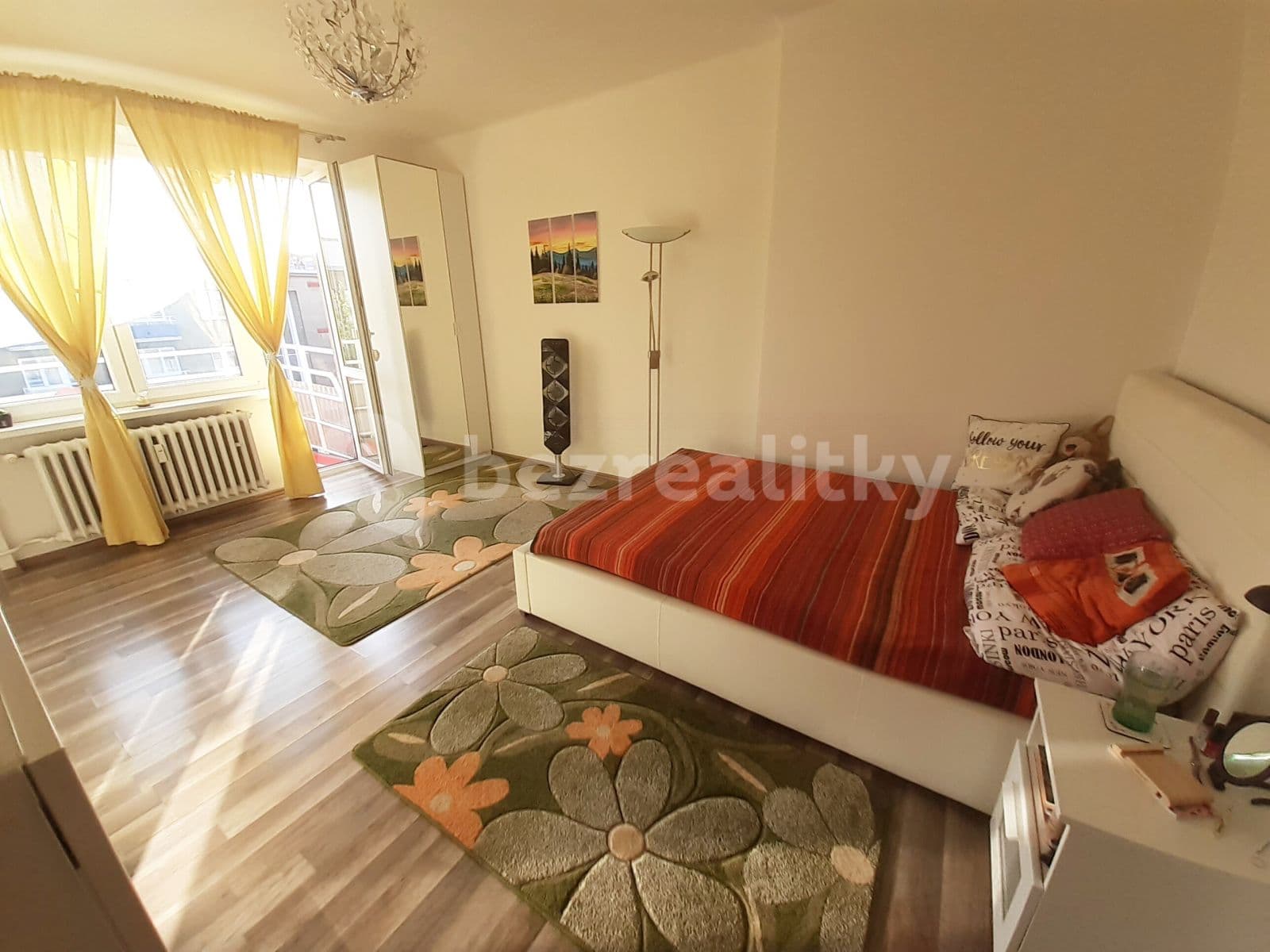 Prenájom bytu 1-izbový 37 m², Gruzínská, Praha, Praha Prenájom bytu 1-izbový 37 m², Gruzínská, Praha, Praha