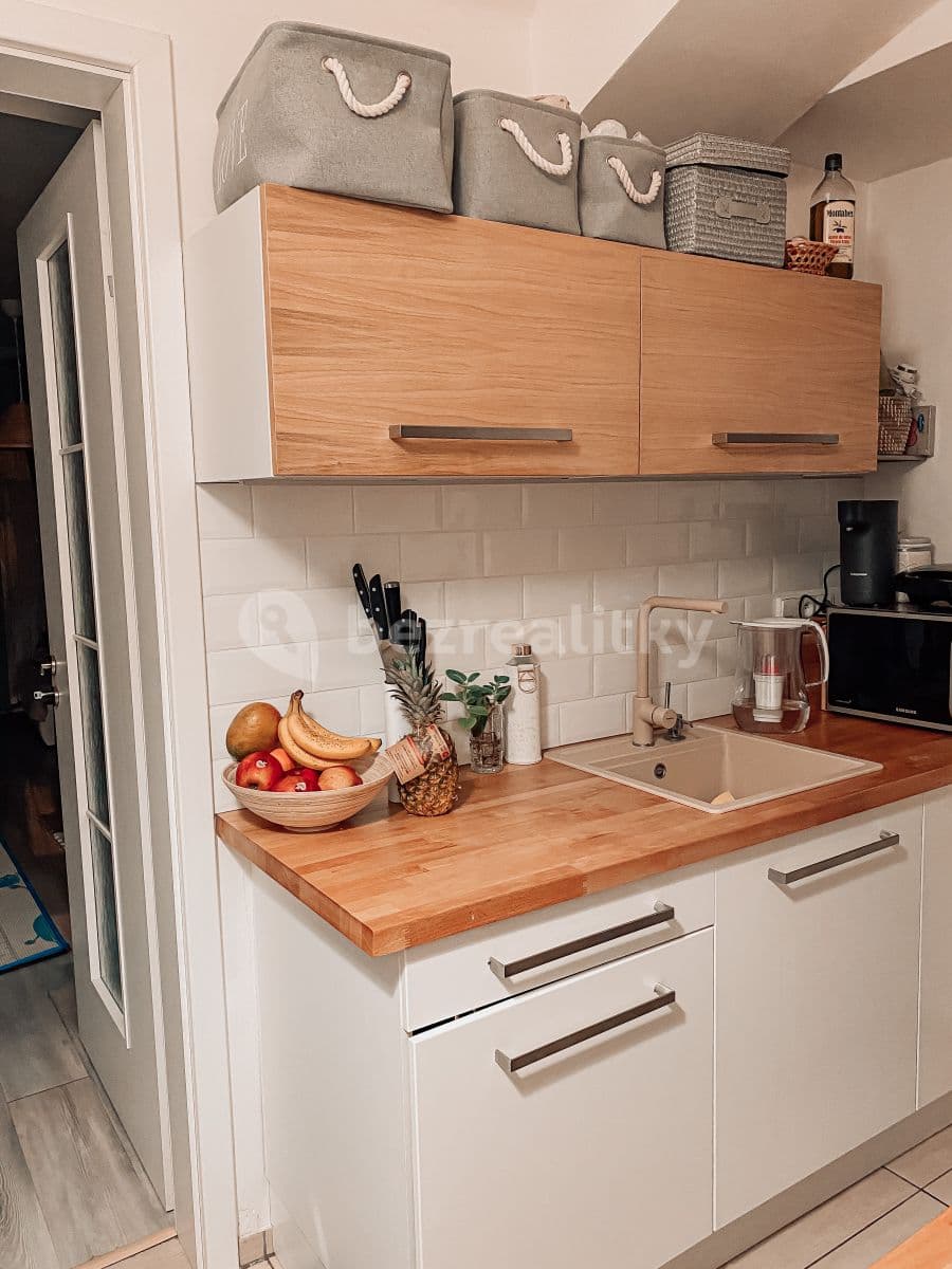 Prenájom bytu 2-izbový 60 m², Lucemburská, Praha, Praha Prenájom bytu 2-izbový 60 m², Lucemburská, Praha, Praha
