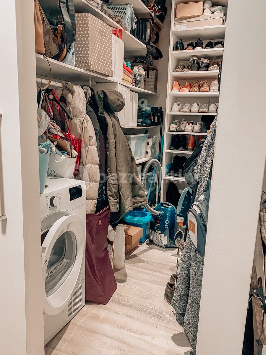 Prenájom bytu 2-izbový 60 m², Lucemburská, Praha, Praha Prenájom bytu 2-izbový 60 m², Lucemburská, Praha, Praha