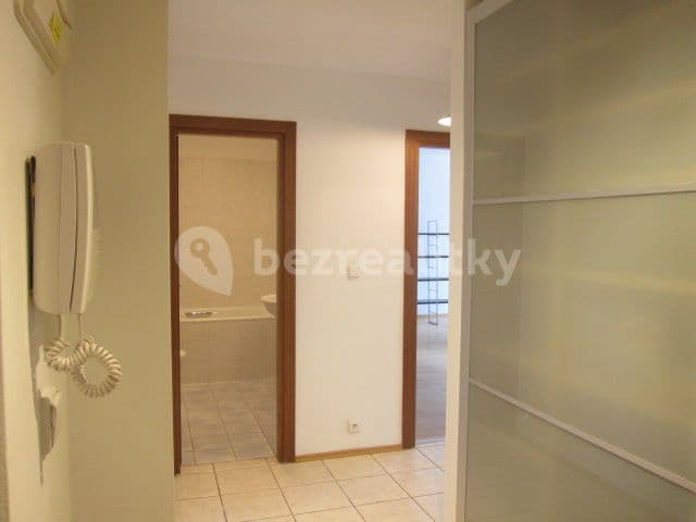 Prenájom bytu 2-izbový 65 m², Paťanka, Praha, Praha Prenájom bytu 2-izbový 65 m², Paťanka, Praha, Praha