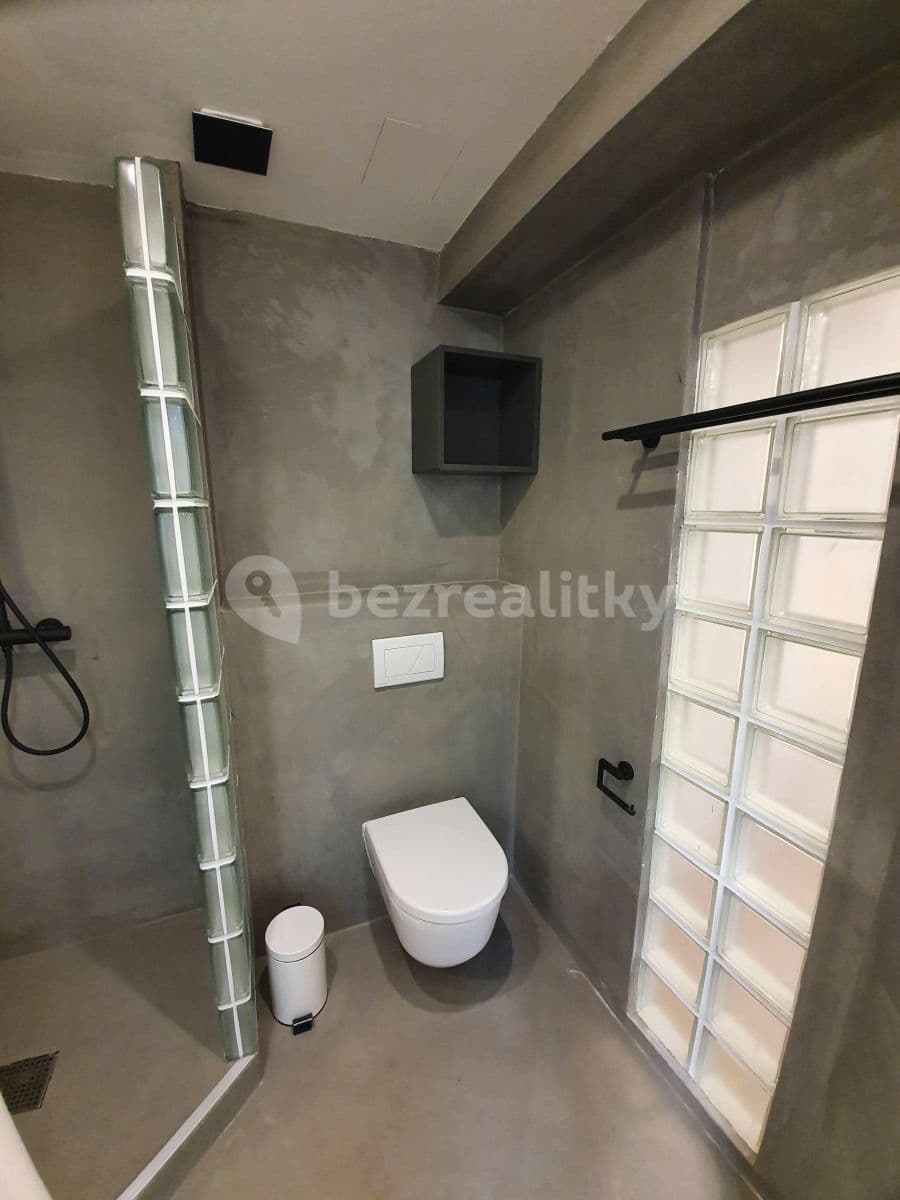 Prenájom bytu 2-izbový 30 m², Vokovická, Praha, Praha Prenájom bytu 2-izbový 30 m², Vokovická, Praha, Praha