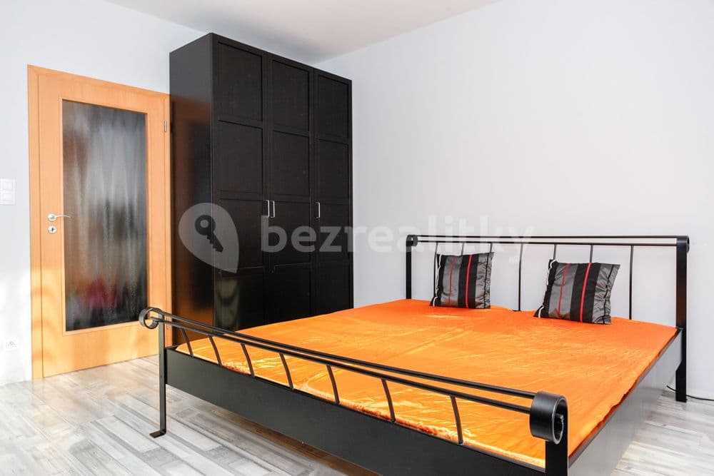 Prenájom bytu 1-izbový 45 m², Pod Harfou, Praha, Praha Prenájom bytu 1-izbový 45 m², Pod Harfou, Praha, Praha