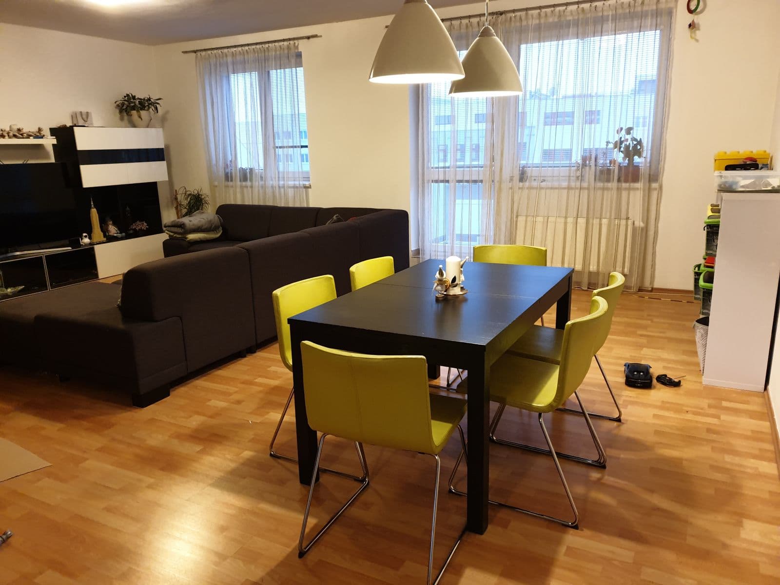 Prenájom bytu 4-izbový 120 m², Krnovská, Opava, Moravskoslezský kraj Prenájom bytu 4-izbový 120 m², Krnovská, Opava, Moravskoslezský kraj