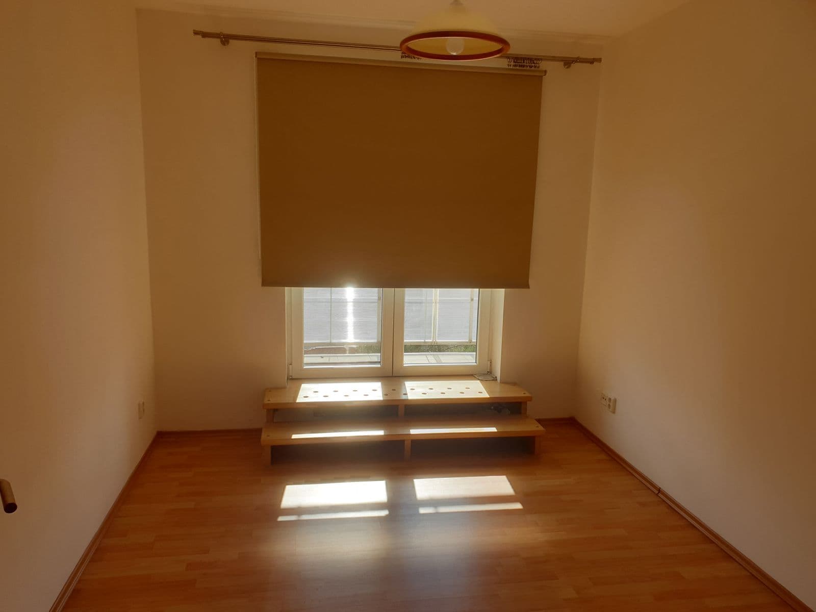 Prenájom bytu 4-izbový 120 m², Krnovská, Opava, Moravskoslezský kraj Prenájom bytu 4-izbový 120 m², Krnovská, Opava, Moravskoslezský kraj
