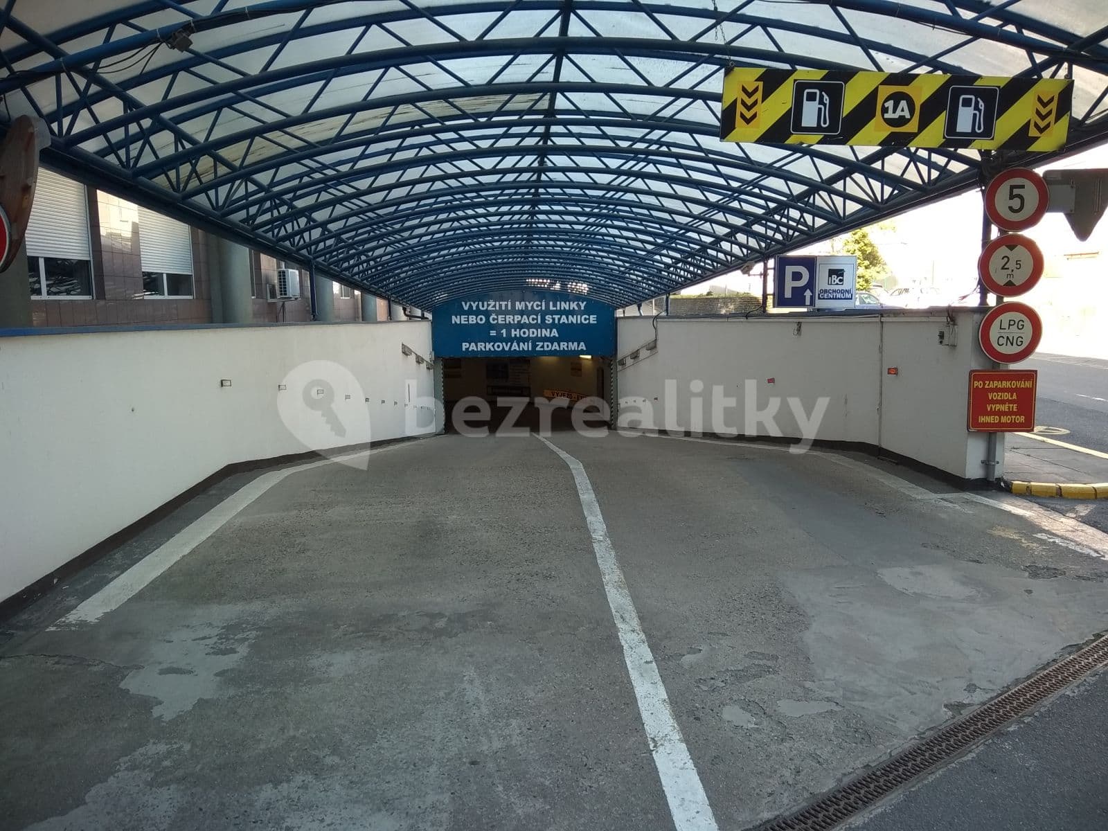 Prenájom garáže 12 m², Příkop, Brno, Jihomoravský kraj Prenájom garáže 12 m², Příkop, Brno, Jihomoravský kraj