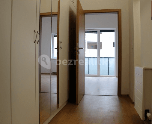 Prenájom bytu 1-izbový 37 m², Wolkerova, Olomouc, Olomoucký kraj Prenájom bytu 1-izbový 37 m², Wolkerova, Olomouc, Olomoucký kraj