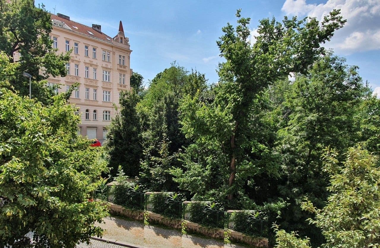 Prenájom bytu 3-izbový 99 m², U Rajské zahrady, Praha, Praha Prenájom bytu 3-izbový 99 m², U Rajské zahrady, Praha, Praha