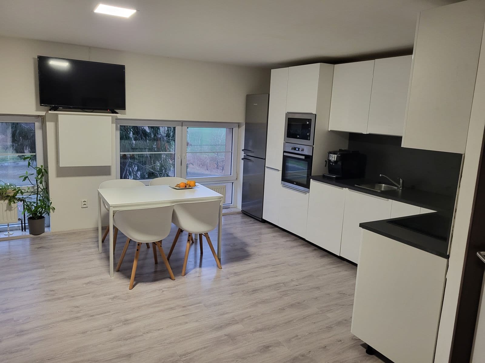 Prenájom bytu 2-izbový 55 m², Praha, Praha Prenájom bytu 2-izbový 55 m², Praha, Praha