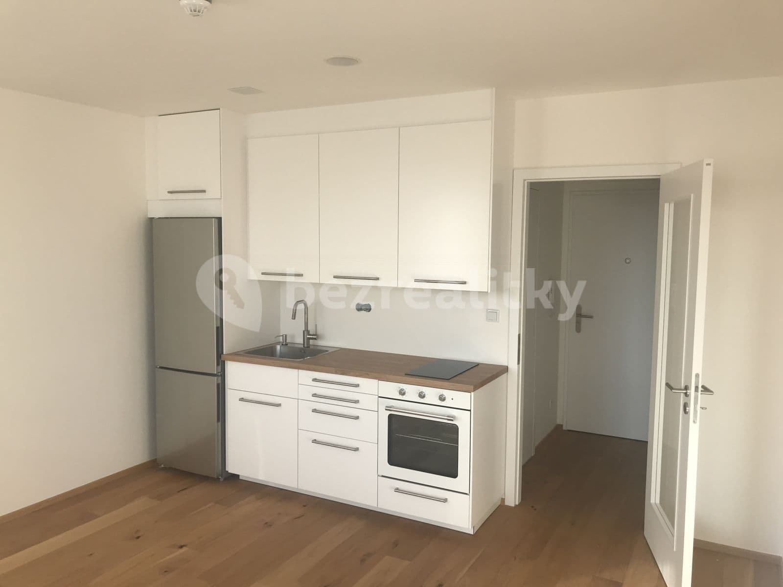 Prenájom bytu Garsoniéra 27 m², Perucká, Praha, Praha Prenájom bytu Garsoniéra 27 m², Perucká, Praha, Praha