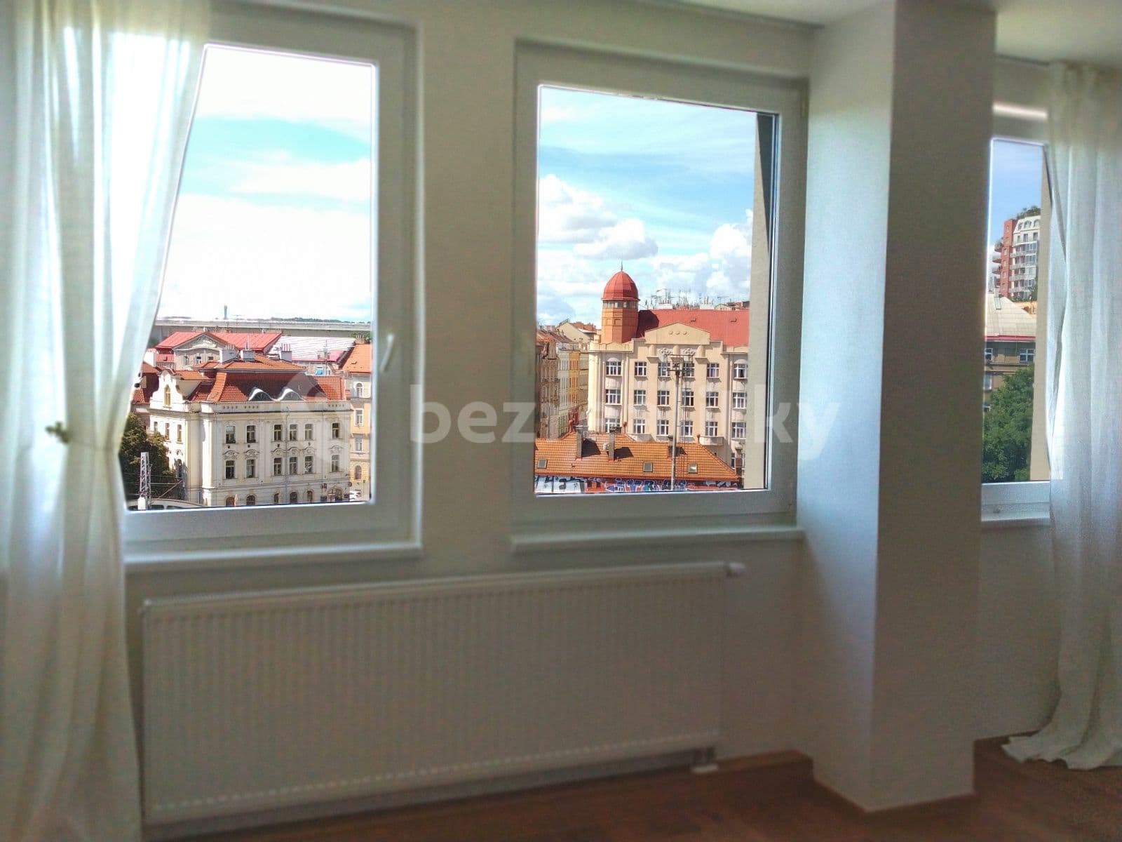 Prenájom bytu Garsoniéra 27 m², Perucká, Praha, Praha Prenájom bytu Garsoniéra 27 m², Perucká, Praha, Praha
