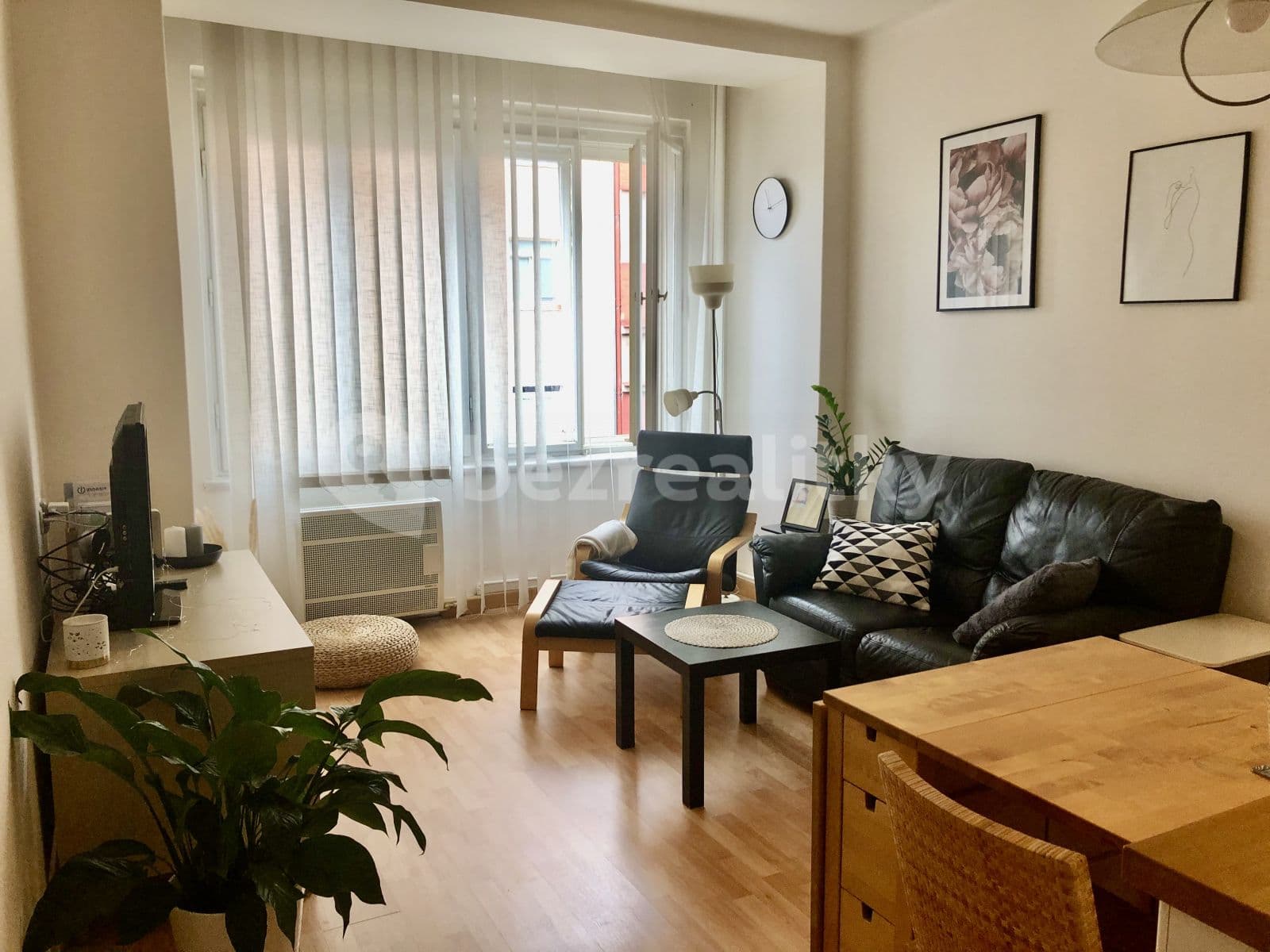Prenájom bytu 2-izbový 53 m², Čajkovského, Praha, Praha Prenájom bytu 2-izbový 53 m², Čajkovského, Praha, Praha