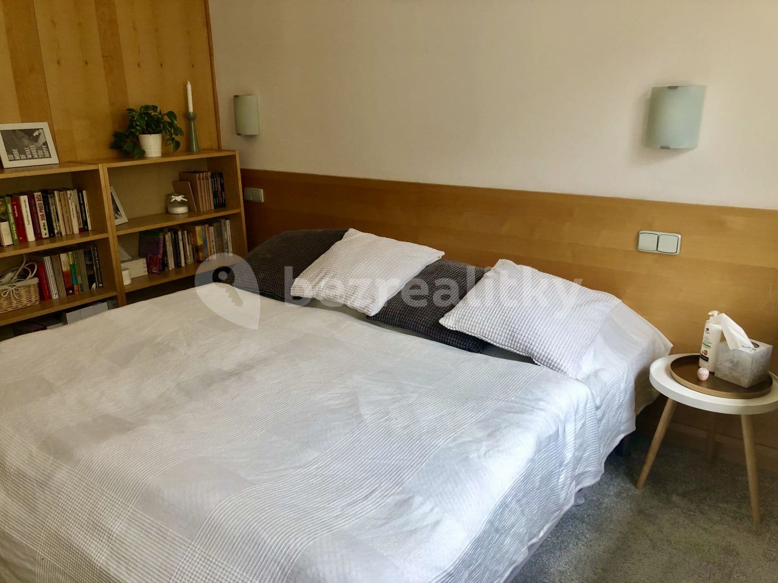 Prenájom bytu 2-izbový 53 m², Čajkovského, Praha, Praha Prenájom bytu 2-izbový 53 m², Čajkovského, Praha, Praha