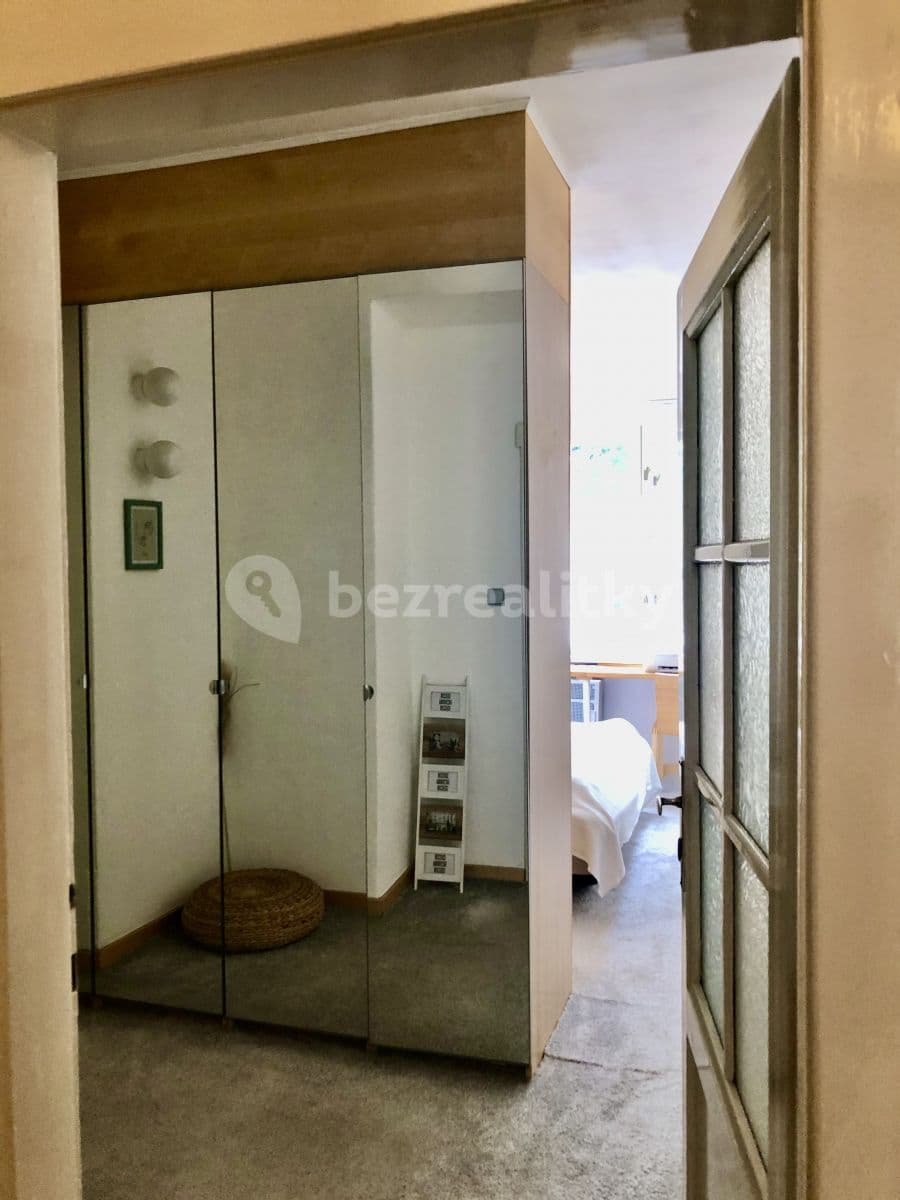 Prenájom bytu 2-izbový 53 m², Čajkovského, Praha, Praha Prenájom bytu 2-izbový 53 m², Čajkovského, Praha, Praha