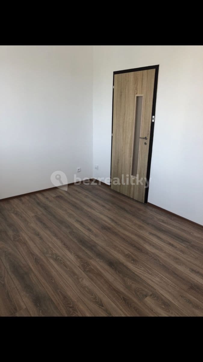 Prenájom bytu 1-izbový 41 m², Náměstí Osvobození, Cvikov, Liberecký kraj Prenájom bytu 1-izbový 41 m², Náměstí Osvobození, Cvikov, Liberecký kraj
