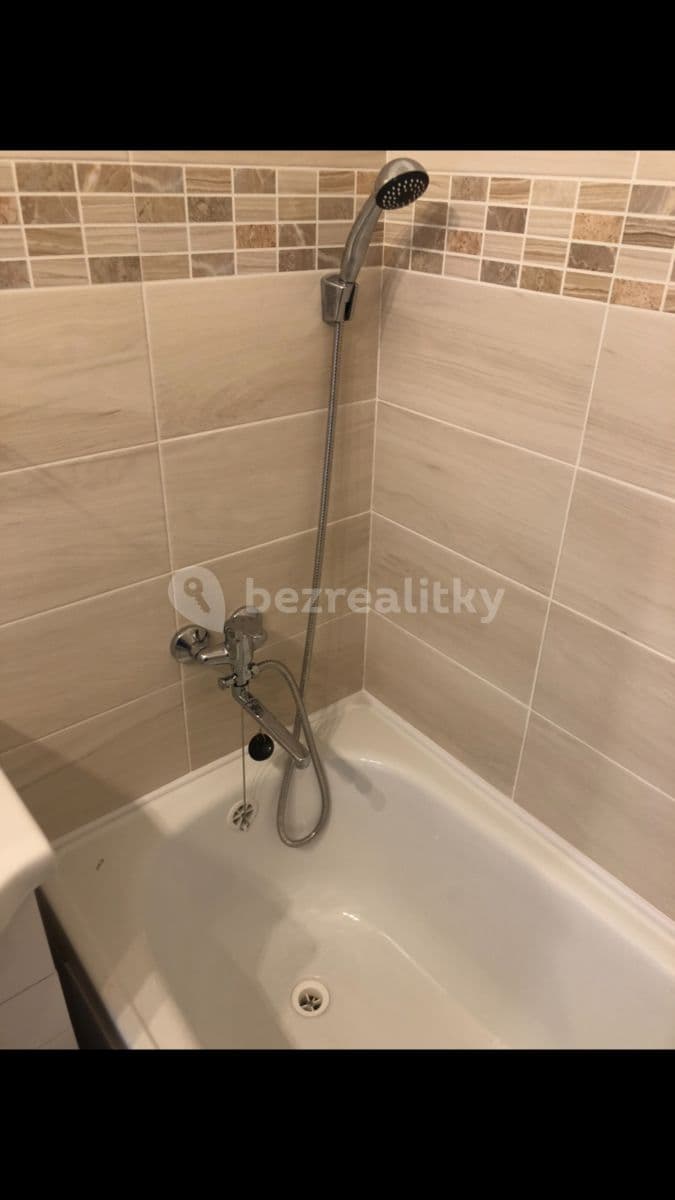 Prenájom bytu 1-izbový 41 m², Náměstí Osvobození, Cvikov, Liberecký kraj Prenájom bytu 1-izbový 41 m², Náměstí Osvobození, Cvikov, Liberecký kraj