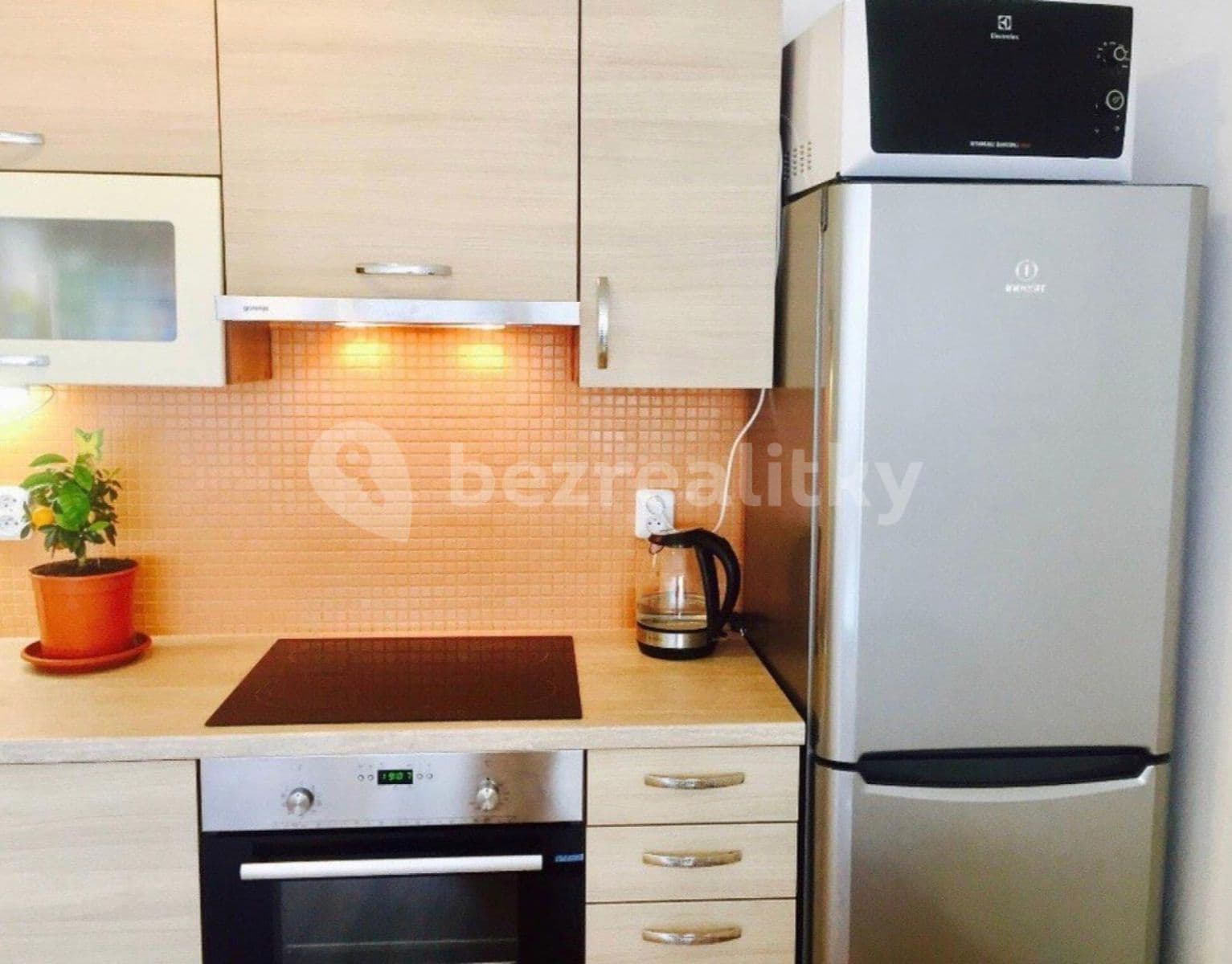 Prenájom bytu 2-izbový 57 m², Bartoškova, Praha, Praha Prenájom bytu 2-izbový 57 m², Bartoškova, Praha, Praha